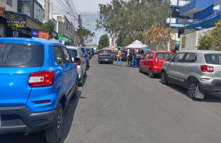 Toman vía de la gerencia de Transportes como playa de estacionamiento