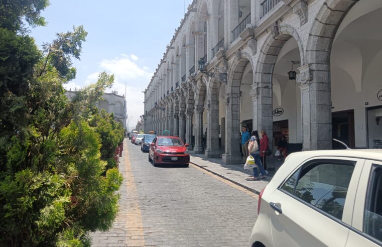 Inician proyecto para peatonalizar toda la Plaza de Armas