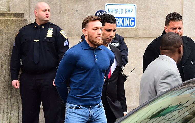 Conor McGregor es acusado de violar y drogar a una mujer