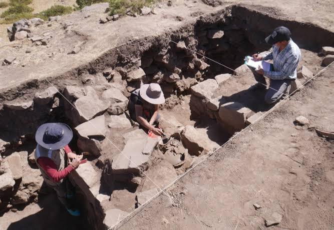 Templo ceremonial en Cangallo revela interacción cultural con Chavín