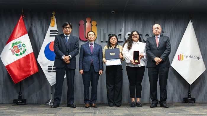 ¡Orgullo nacional! El Indecopi reconoce a inventoras peruanas quetriunfaron en Corea