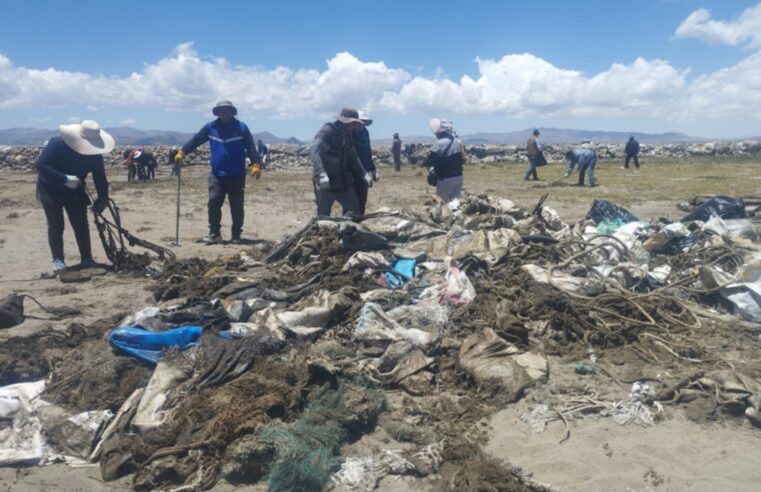 Limpian de pasivos ambientales acuícolas en 7 kilómetros de Pilcuyo