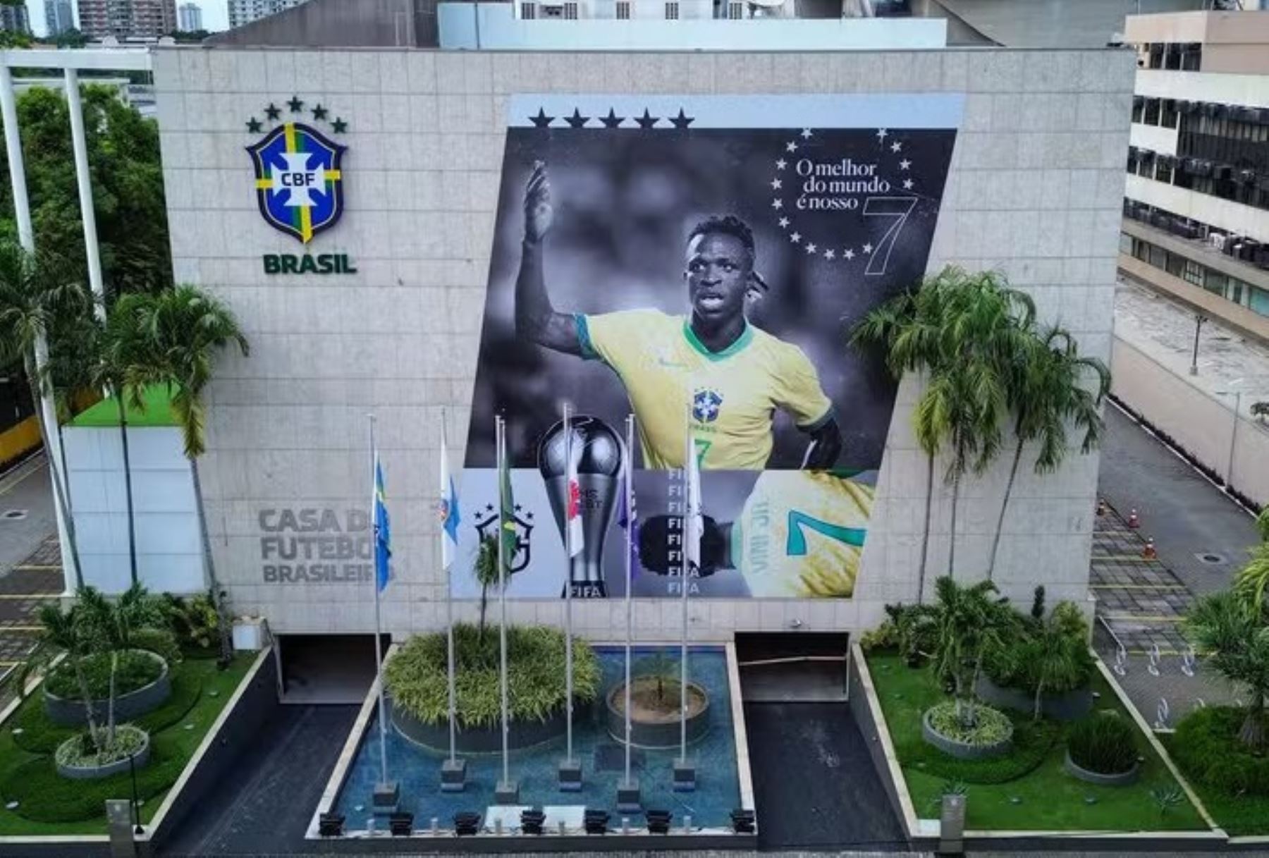 Brasil orgulloso de Vinicius entre los mejores del mundo