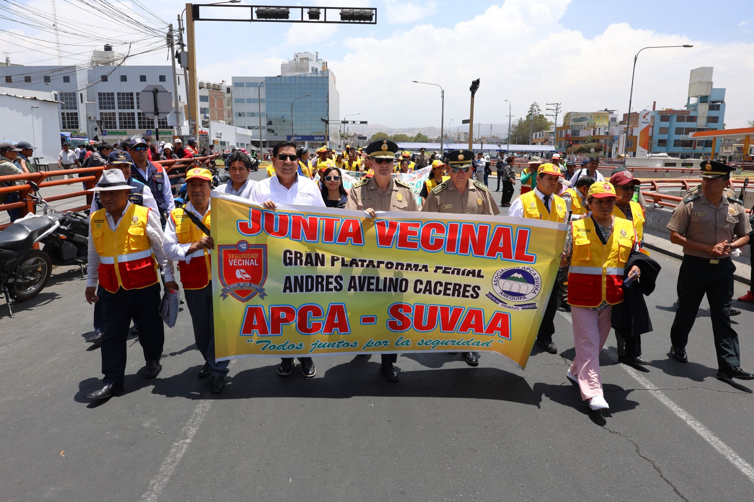 Comerciantes del Avelino Cáceres unen a las juntas vecinales