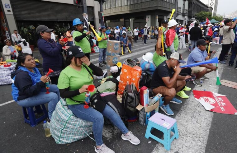 Mineros informales anuncian protestas y bloqueos por el Reinfo