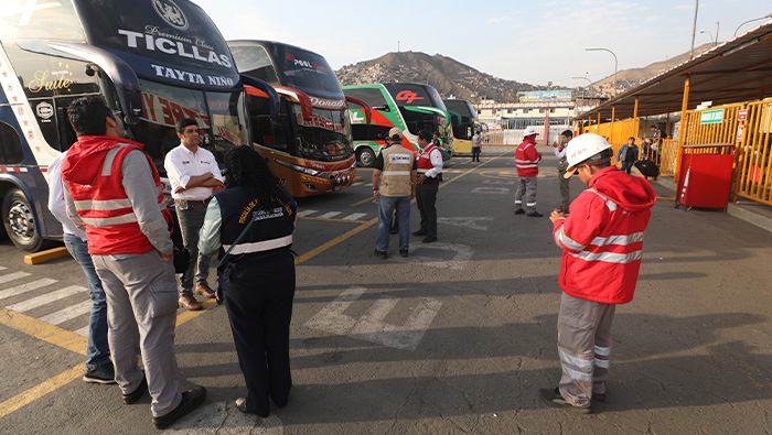 Más de un millón 600 mil personas viajaron en transporte terrestre