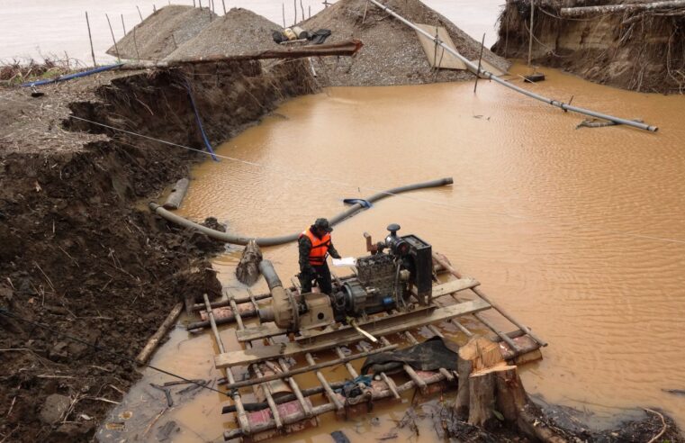 Minería ilegal opera 18 áreas naturales protegidas de 12 regiones