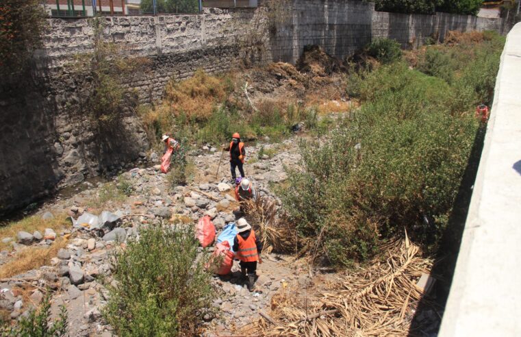 Inician limpieza de torrenteras en algunos distritos de Arequipa