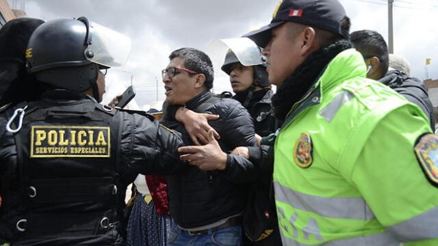 “¿Cómo piden que los policías trabajen bien si todo el día los insultan”