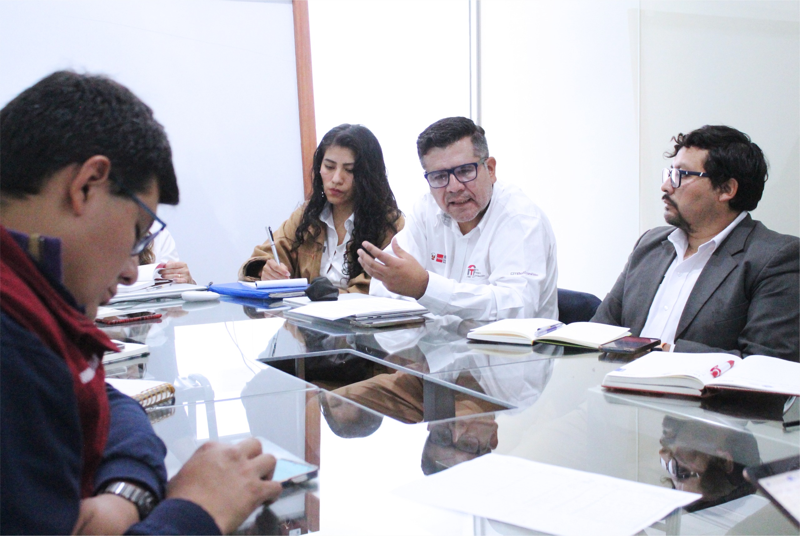 Diseñan estrategias para impulsar competitividad de Mypes textiles