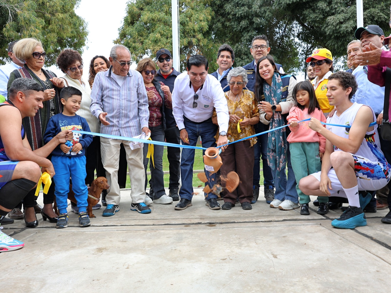 En Bustamante y Rivero inauguran complejo para el deporte y recreación