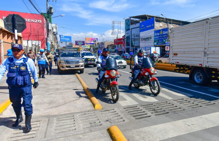 Municipio de Arequipa pone orden en la avenida Jesús