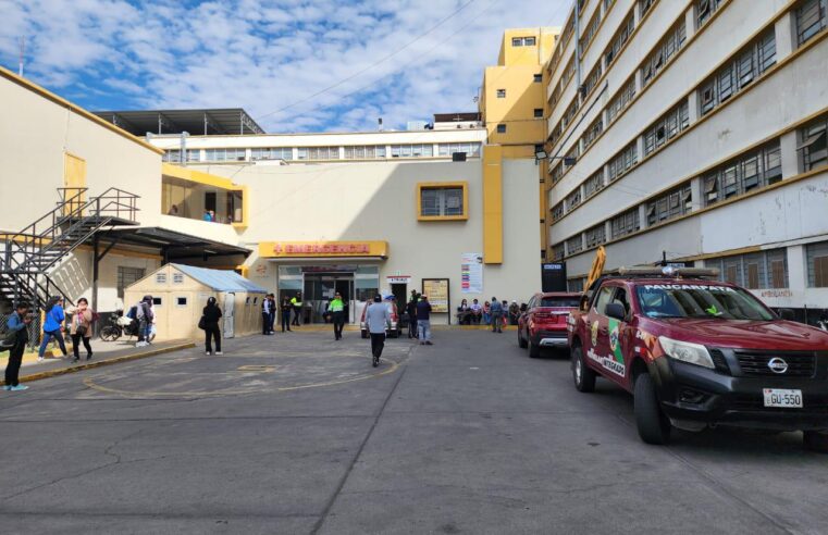 Hallan a menor de edad en posesión de dos armas de fuego y S/2 mil en efectivo