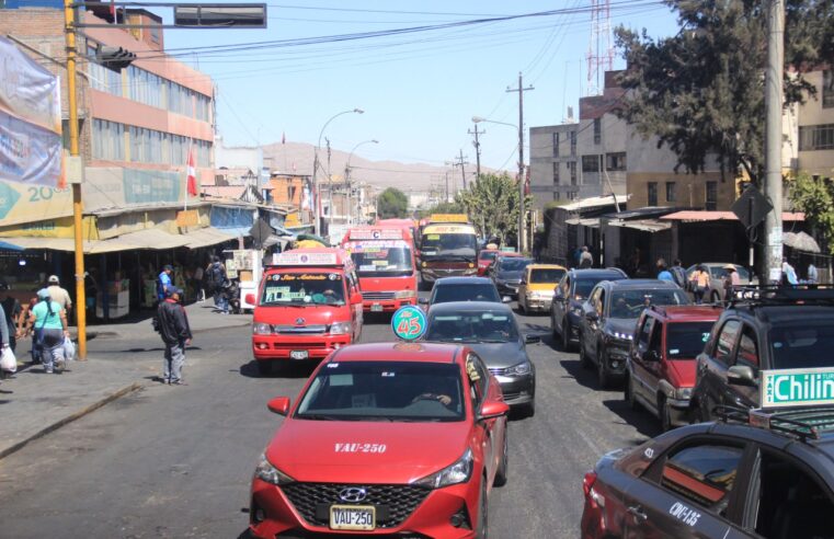 CONGESTIÓN VEHICULARPERJUDICA ECONOMÍA PERUANA