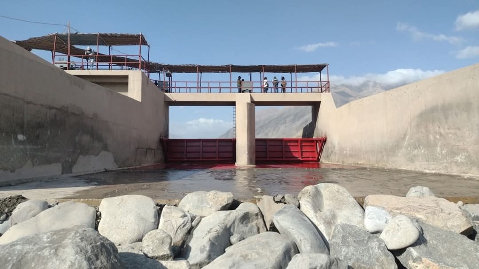 Obras de mantenimiento a bocatoma La Joya-Acarí-Bella Unión