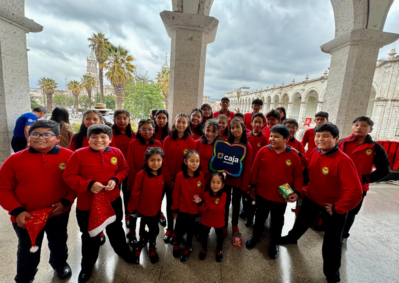 Caja Arequipa y Municipalidad de Arequipa premian a los coros más destacados del Festival Nacional de Villancicos 2024