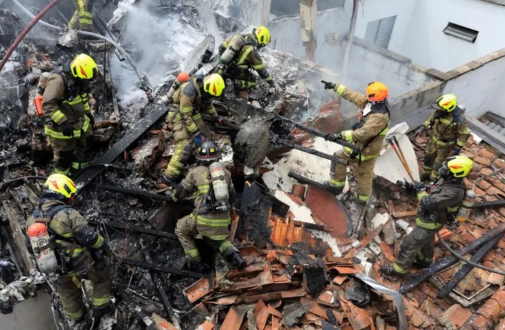 COLOMBIA ACCIDENTE CAYÓ AVIÓN.