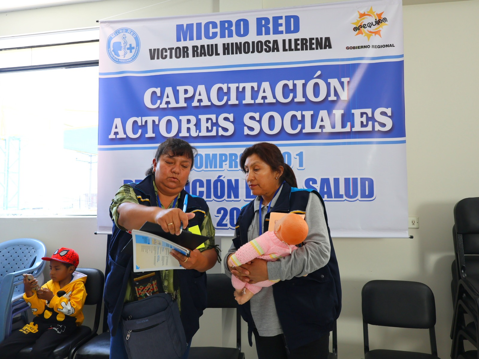 En Bustamante y Rivero intensifican lucha conta la anemia con capacitación