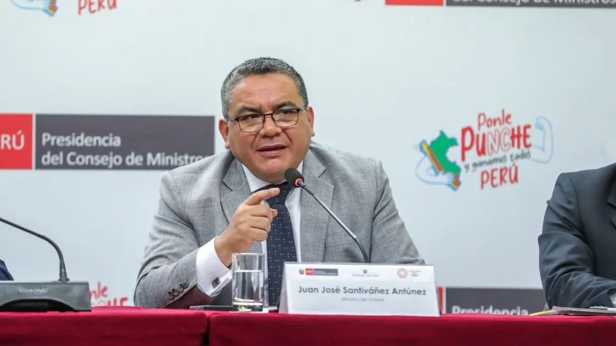 Santiváñez: Faltan policías y armas para enfrentar la criminalidad