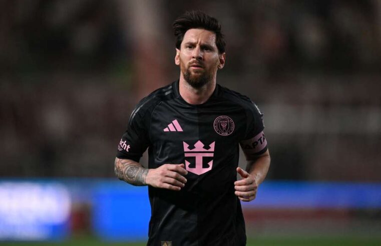 Messi alborotó Lima y su equipo le ganó a la U en penales