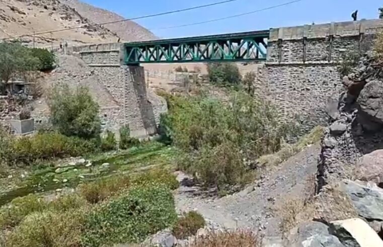 Mujer fallece tras caer de puente ferroviario en Hunter