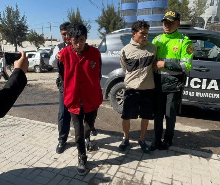 Capturan a hombres acusados de asaltar a mujer en Ciudad Municipal