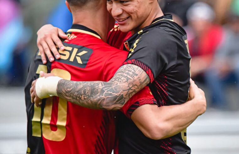 Kenji Cabrera y Matías Lazo estarían en la lista de Ibáñez