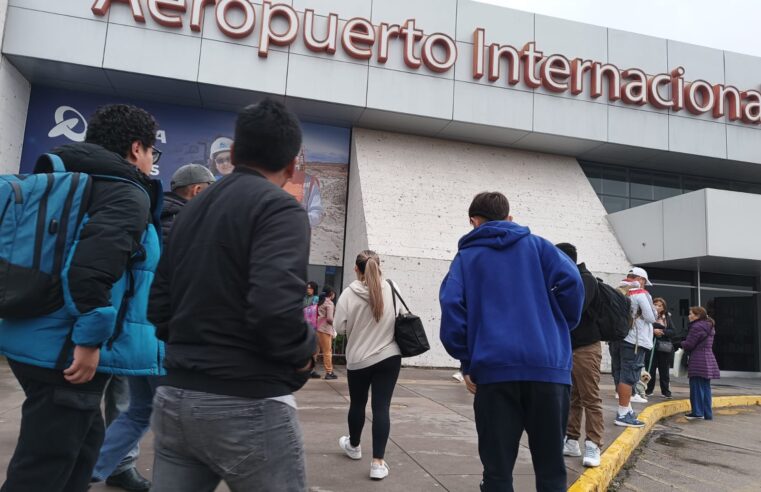 Por sexto día cancelan vuelos por mal tiempo en la Ciudad Blanca