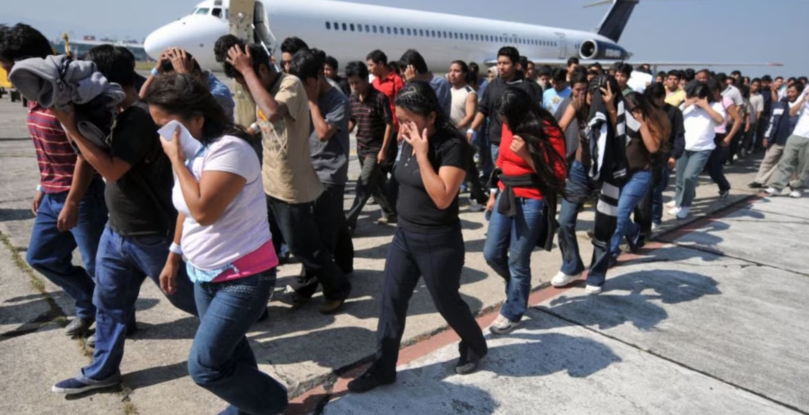 Gobierno de Trump expulsó a primer grupo de 34 peruanos