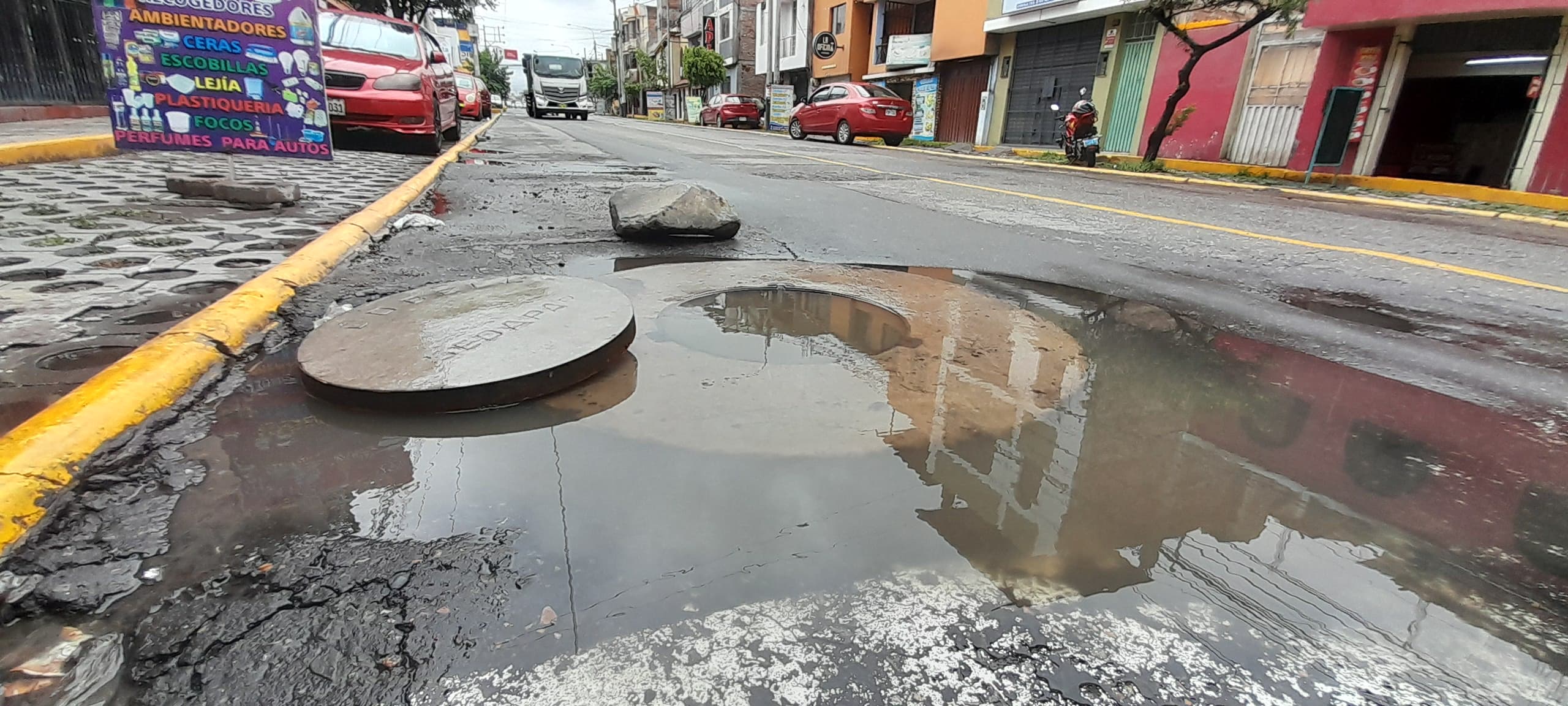 Intensa y prolongada lluvia se registró en la ciudad de Arequipa