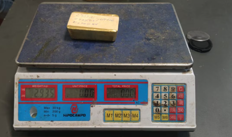 Roban cuatro lingotes de oro valorizados en S/ 2.3 millones