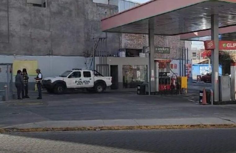 Detienen a sujeto por hurto a vehículos estacionado en Cercado