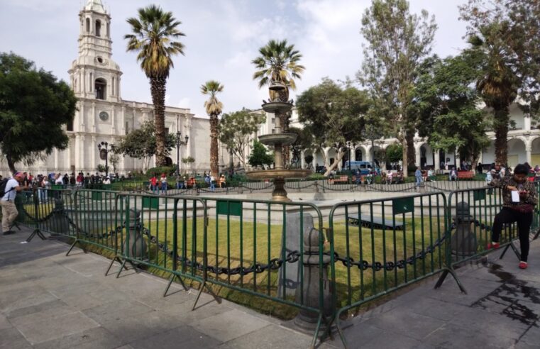Vallas alrededor de la Plaza de Armas estarán hasta el 6 de marzo