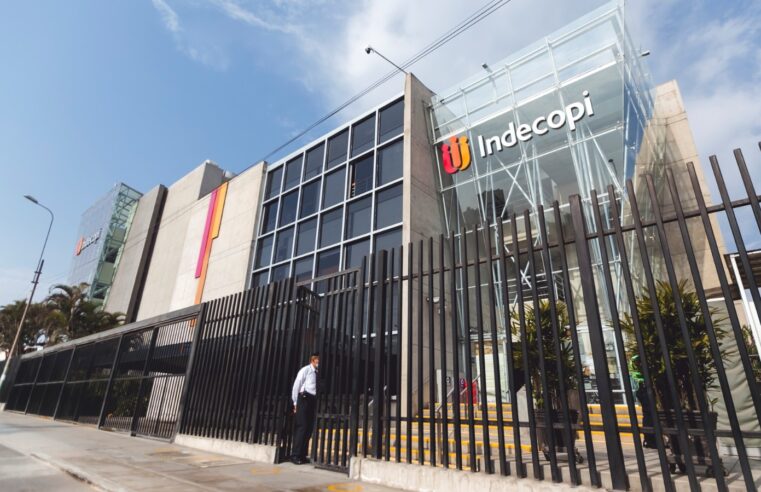 Colegios privados deben dar becas a estudiantes en situación de orfandad