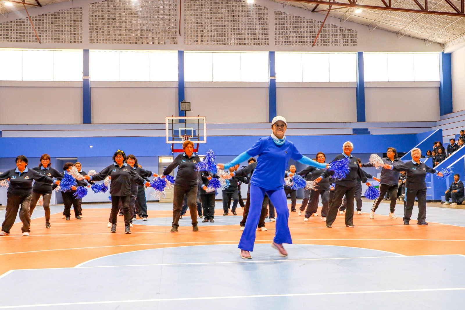 Talleres en favor de adultos mayores benefician su salud
