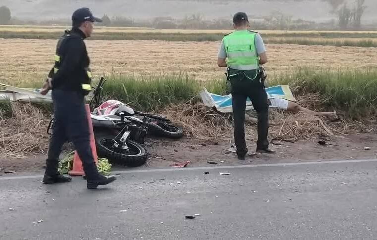 Motociclista muere tras choque con tráiler en Camaná
