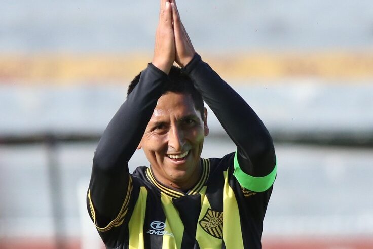 FBC Aurora goleó 5-0 al Sportivo Huracán en clásico de antaño