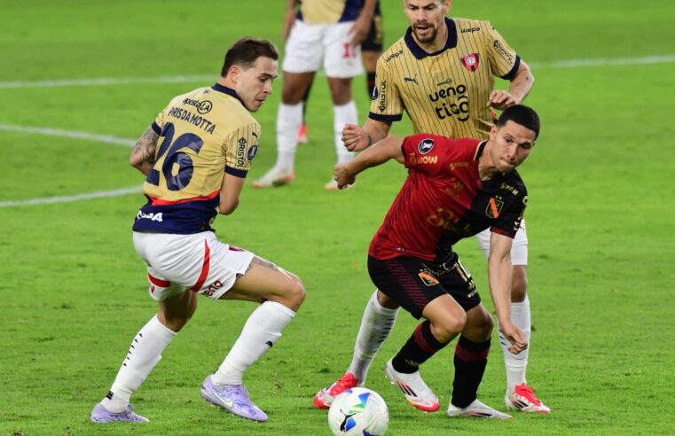 El FBC Melgar sale a tomar la punta de su grupo