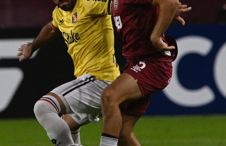 FBC Melgar no tuvo reacción ante Lanús y cayó 3-0