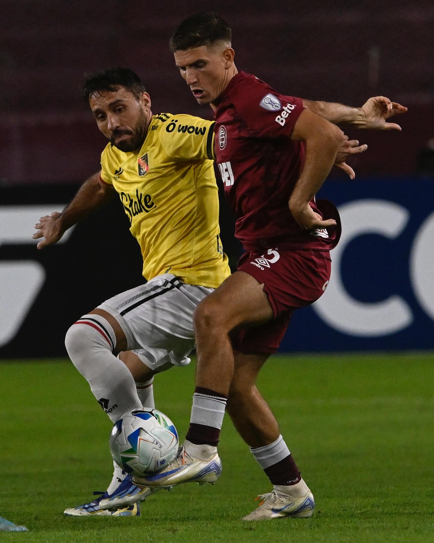 FBC Melgar no tuvo reacción ante Lanús y cayó 3-0