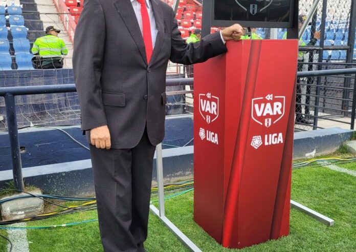 Federación despidió a Winston Reátegui de la Conar