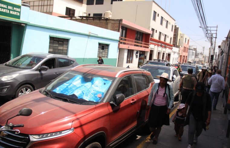Vehículos mal estacionados en el Cercado con las horas contadas