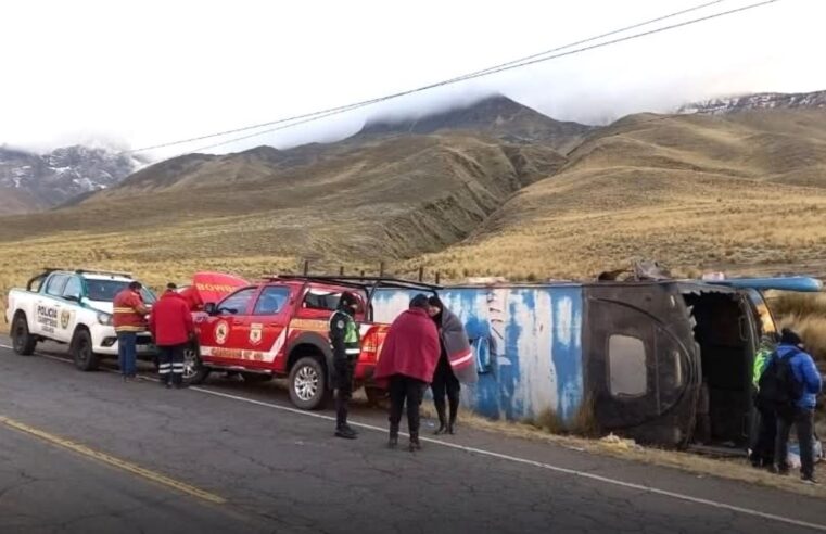 Despiste de un bus interprovincial deja cuatro muertos y 15 heridos