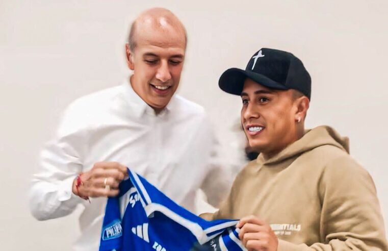 Cueva llegó a Ecuador para jugar en el Emelec