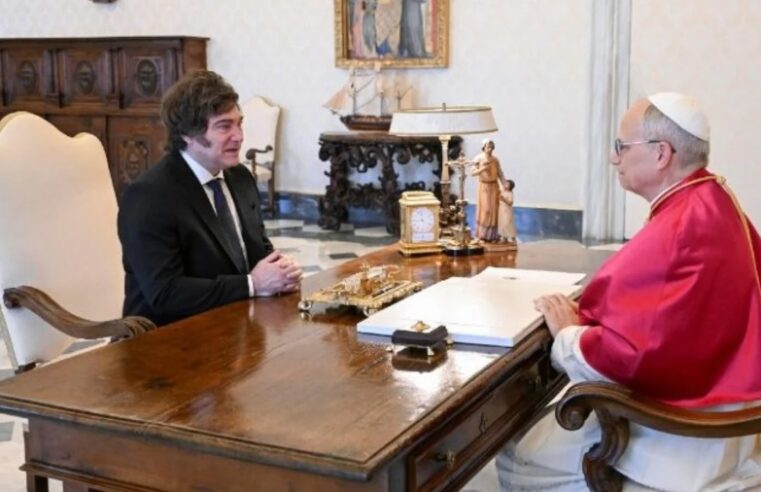 El papa León XIV confirmóque viajará a Argentina, según vocero de Milei