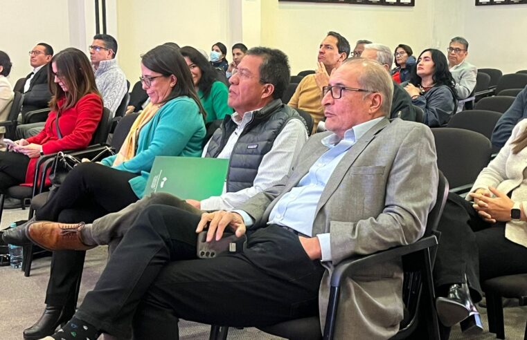 CCIA: informalidad debilita la democracia y las instituciones