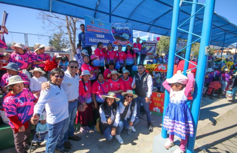 Mamás del programa Vaso de Leche de Cayma en campeonato