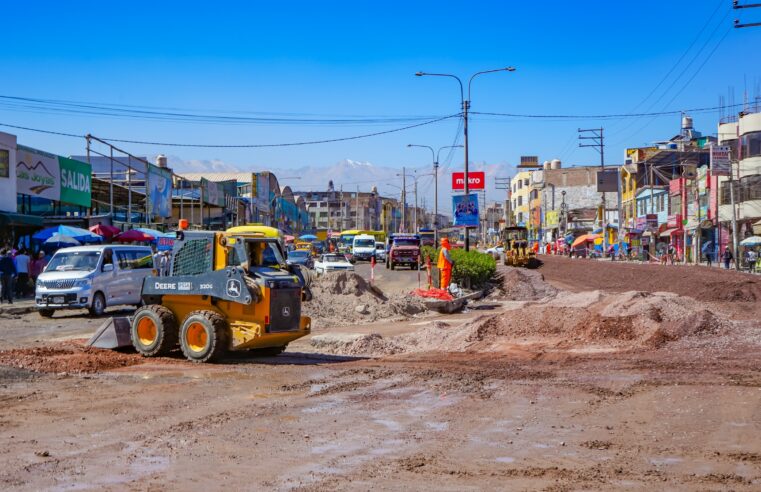 Cerrarán ambos carriles de la avenida Avelino Cáceres por obras de asfaltado