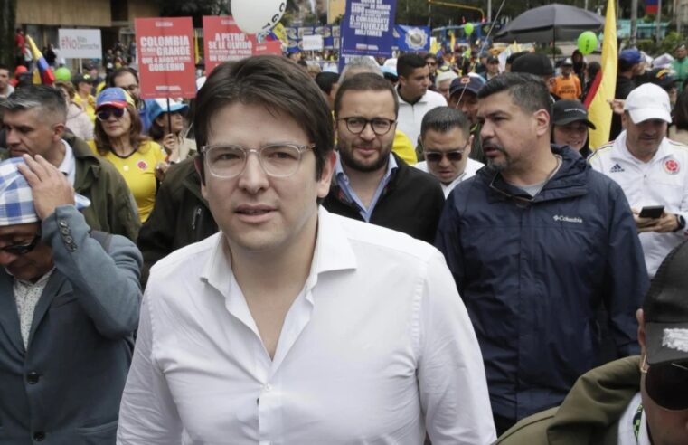 COLOMBIA URIBENUEVA CIRUGÍA.