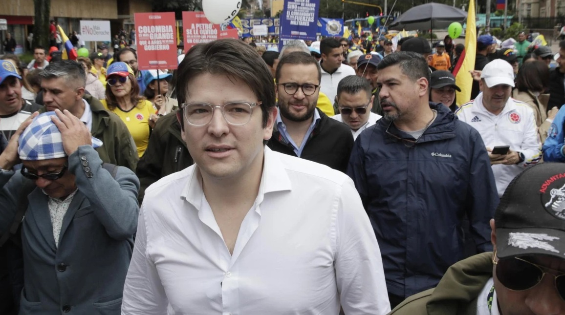 COLOMBIA URIBENUEVA CIRUGÍA.